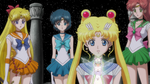 Queen Serenity's spirit conversing with the Sailor Senshi.